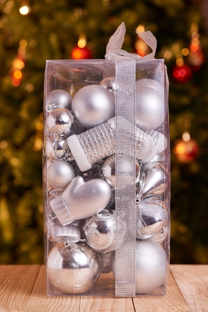 Hallmark Tree Ornament Collection -Silver(Medium) 1 Hallmark Tree Ornament Collection -Silver(Medium)