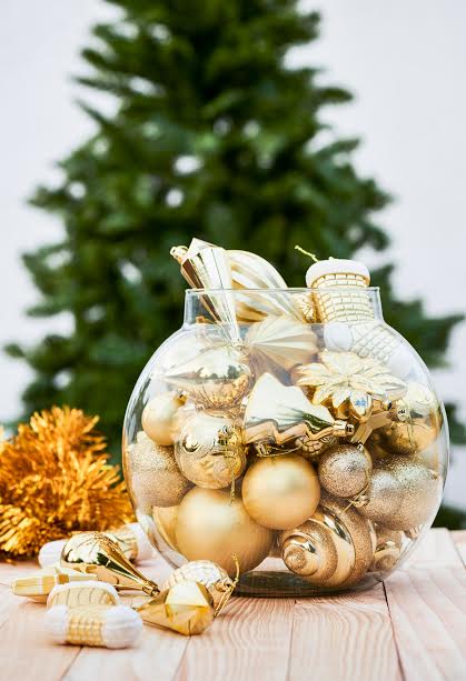 HallMark Tree Ornaments Jumbo Full Gift Set - Gold(Suitable for Large Trees) 1 HallMark Jumbo Gold Tree Ornaments Full Gift Set for Large Christmas Trees